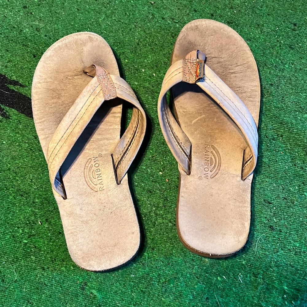 Rainbow Women's Tan Sandals